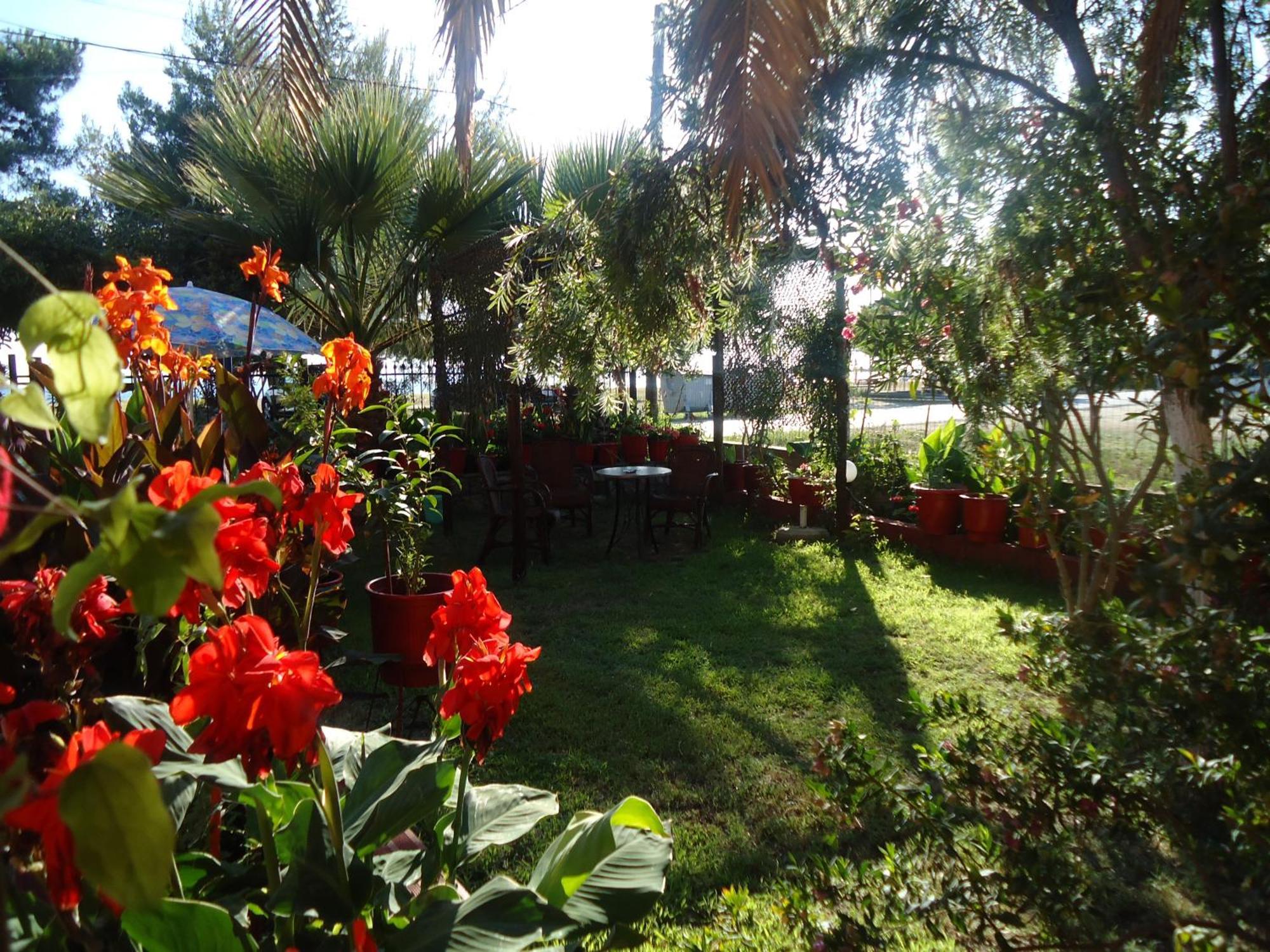 Appartamento House Souzanna Toroni Esterno foto