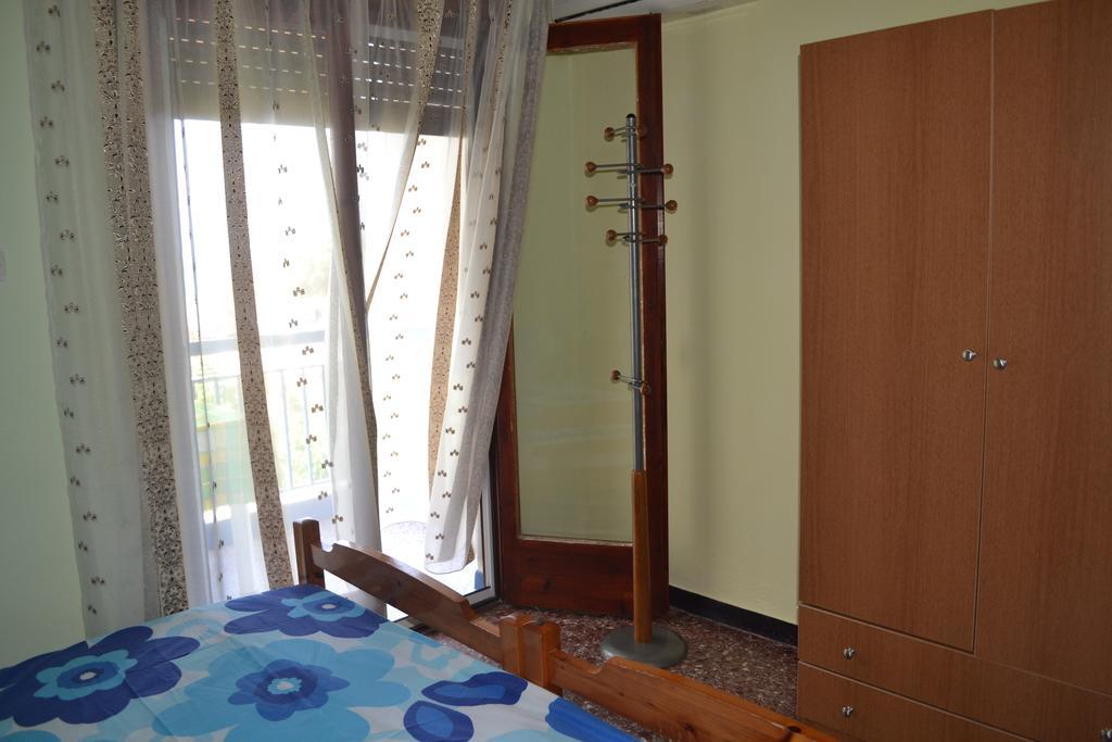 Appartamento House Souzanna Toroni Esterno foto
