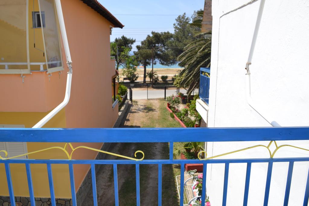 Appartamento House Souzanna Toroni Esterno foto