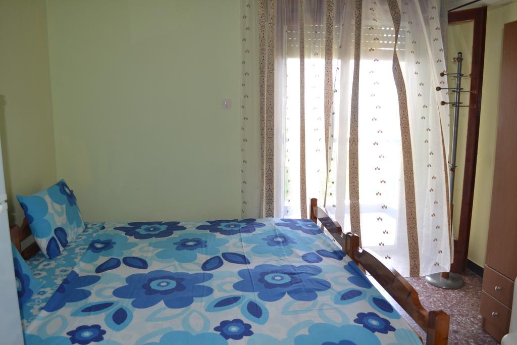 Appartamento House Souzanna Toroni Esterno foto